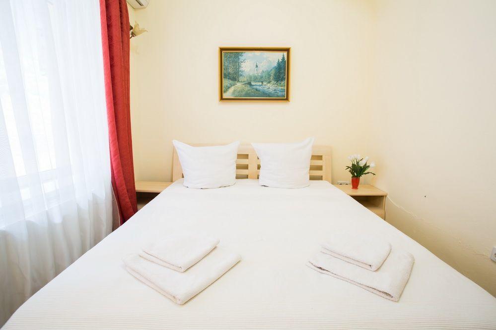 Gracia Hotel แบรฮอฟ ภายนอก รูปภาพ